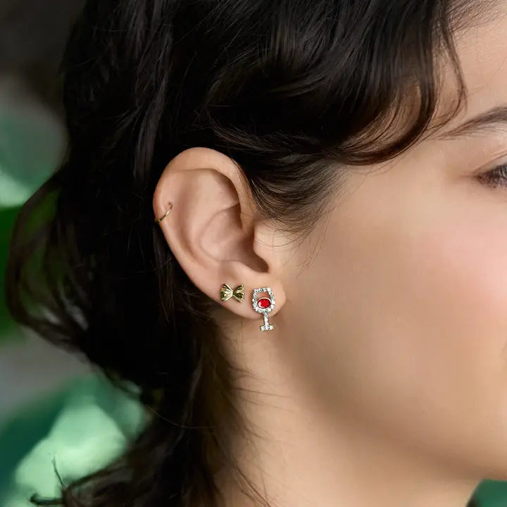 Vino E Pasta Studs