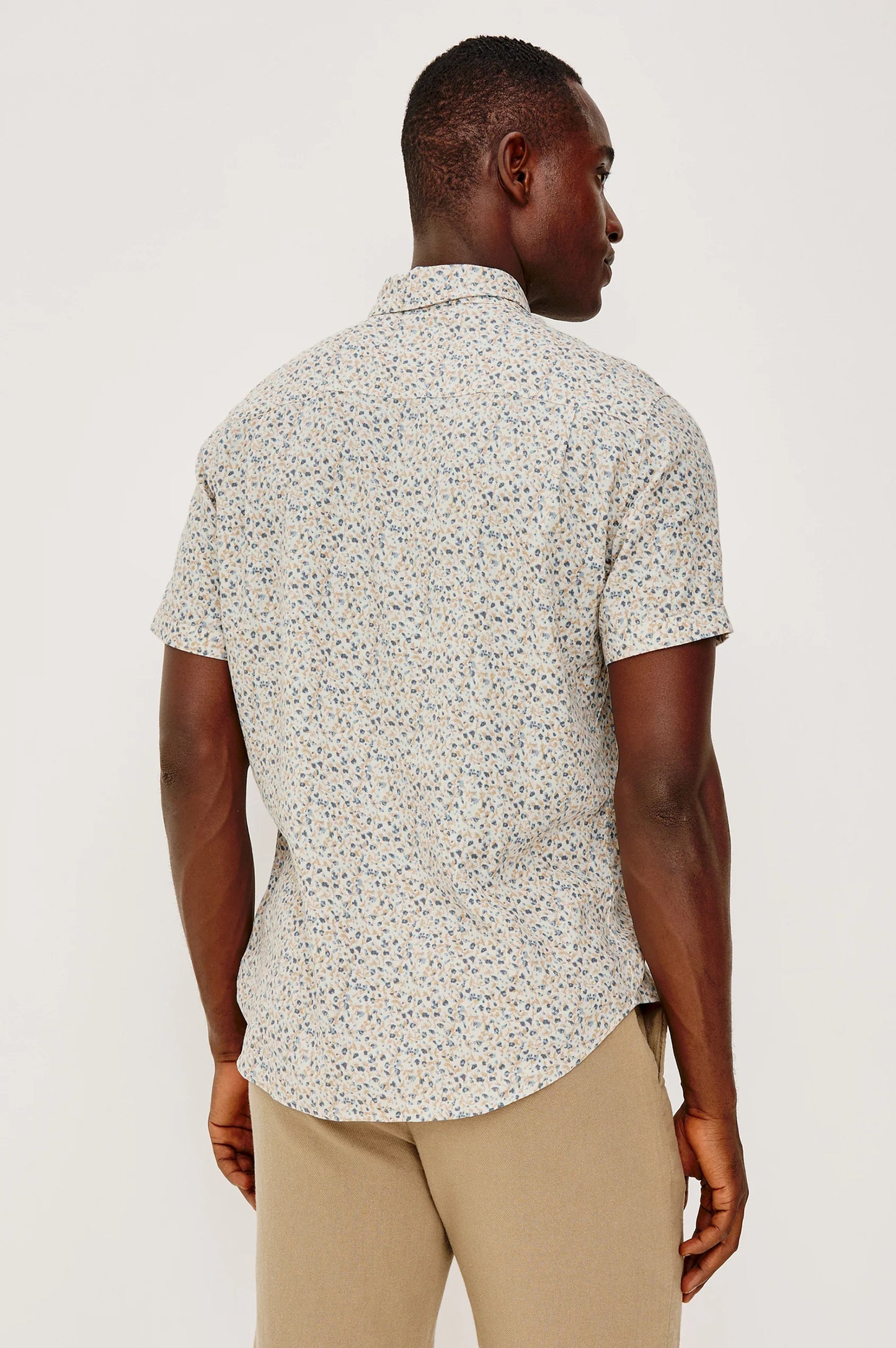Carson Shirt in Spring Blossom Parchment