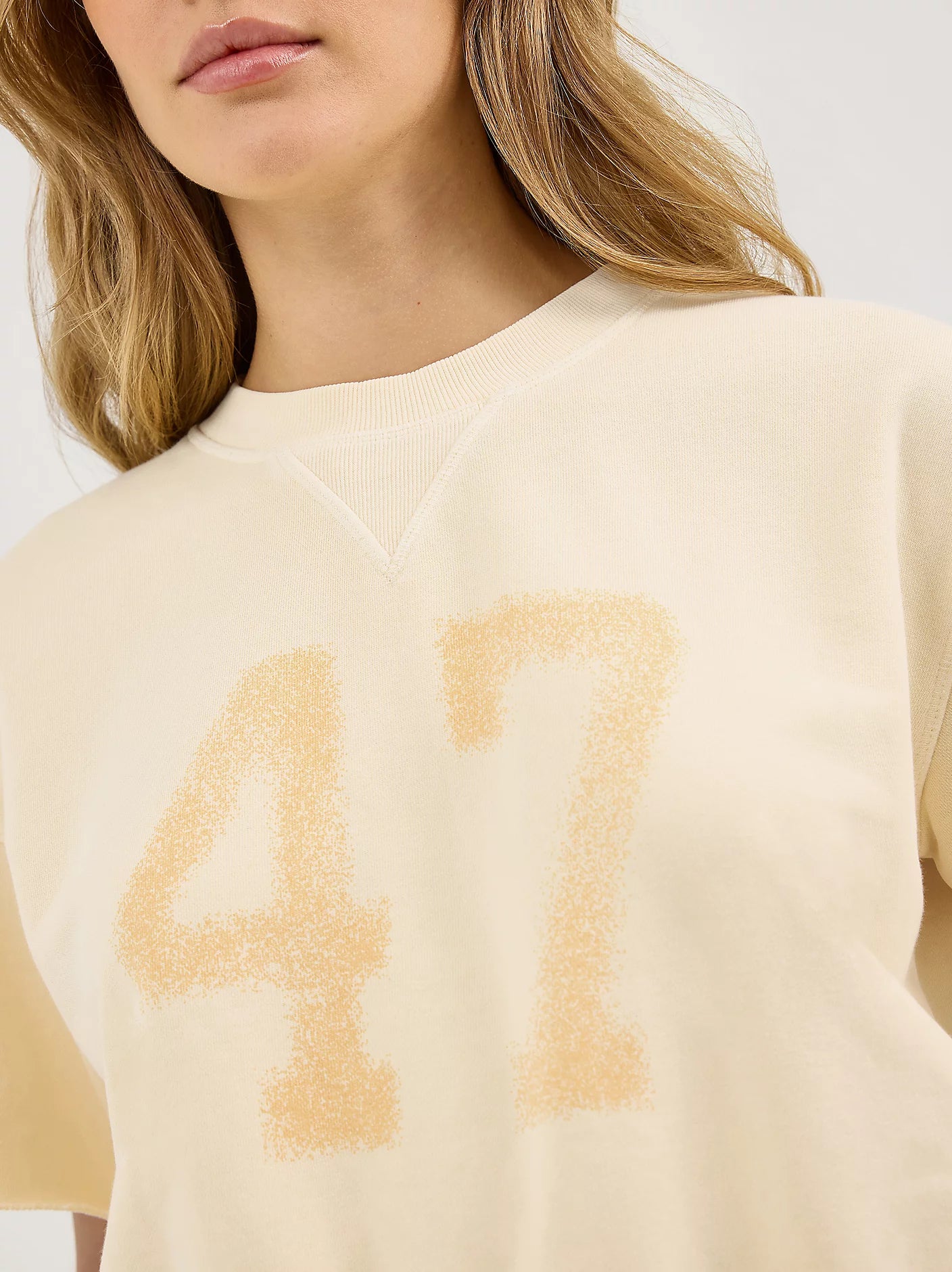 Short Sleeve Sweatshirt in Banana Crepe