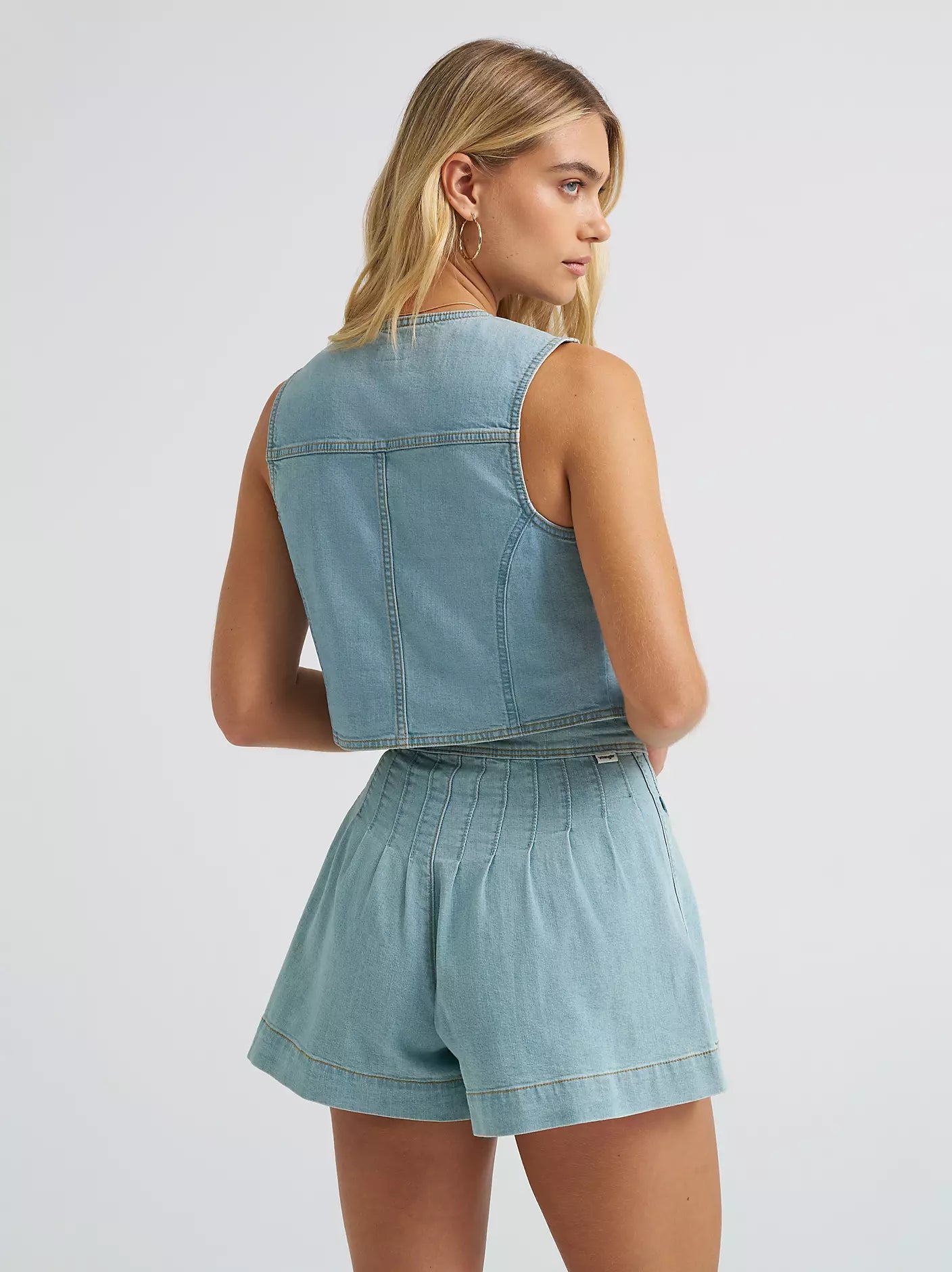 Country Estate Denim Vest in Pale Denim