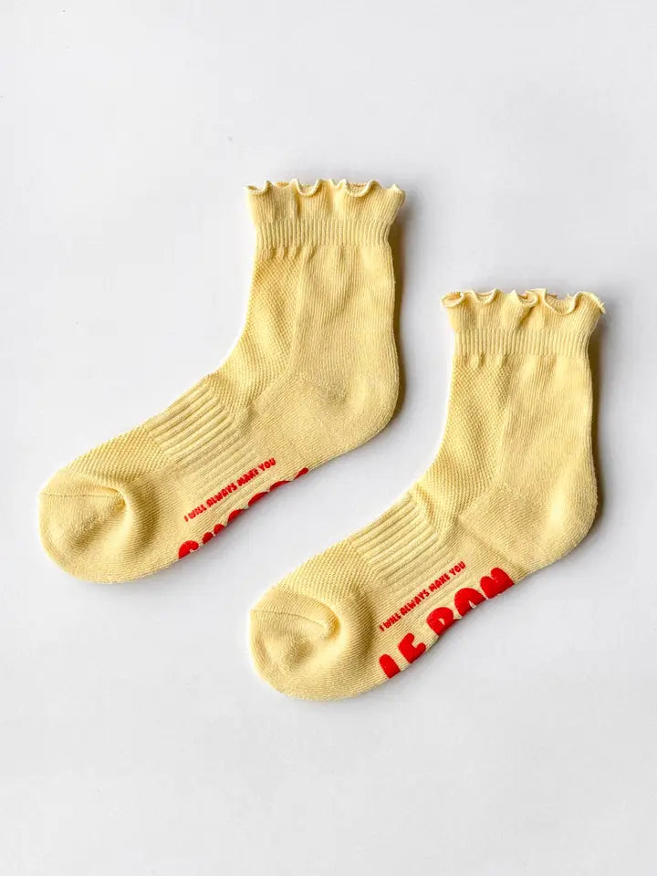 Ruffled Hugger Crew Socks in Banana Cream/Red