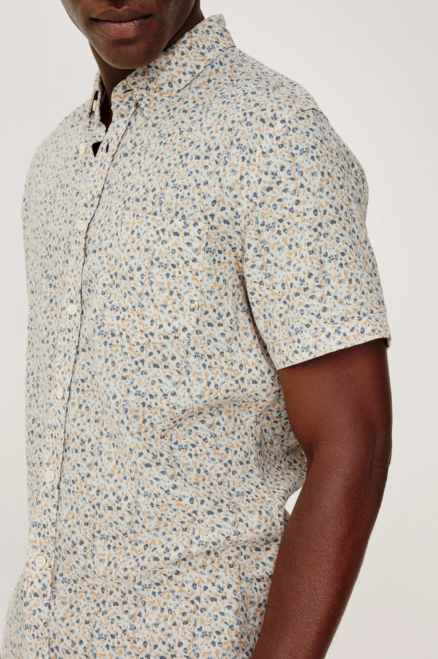 Carson Shirt in Spring Blossom Parchment