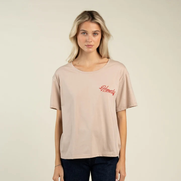 Howdy Basic Tee in Sand