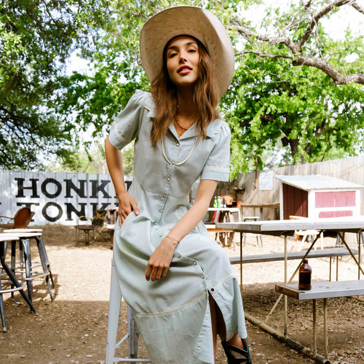 La Dahlia Dress in Mistflower