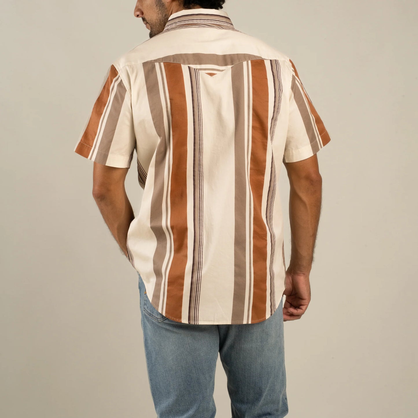 The Wyatt Pearl Snap Short Sleeve Print Shirt in Stagecoach Stripe Saddle