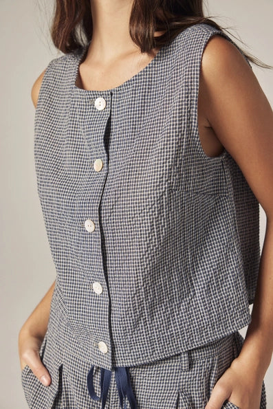 Plaid Button Down Checkered Top in Navy/White