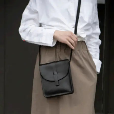 The Crossbody Bag in Black